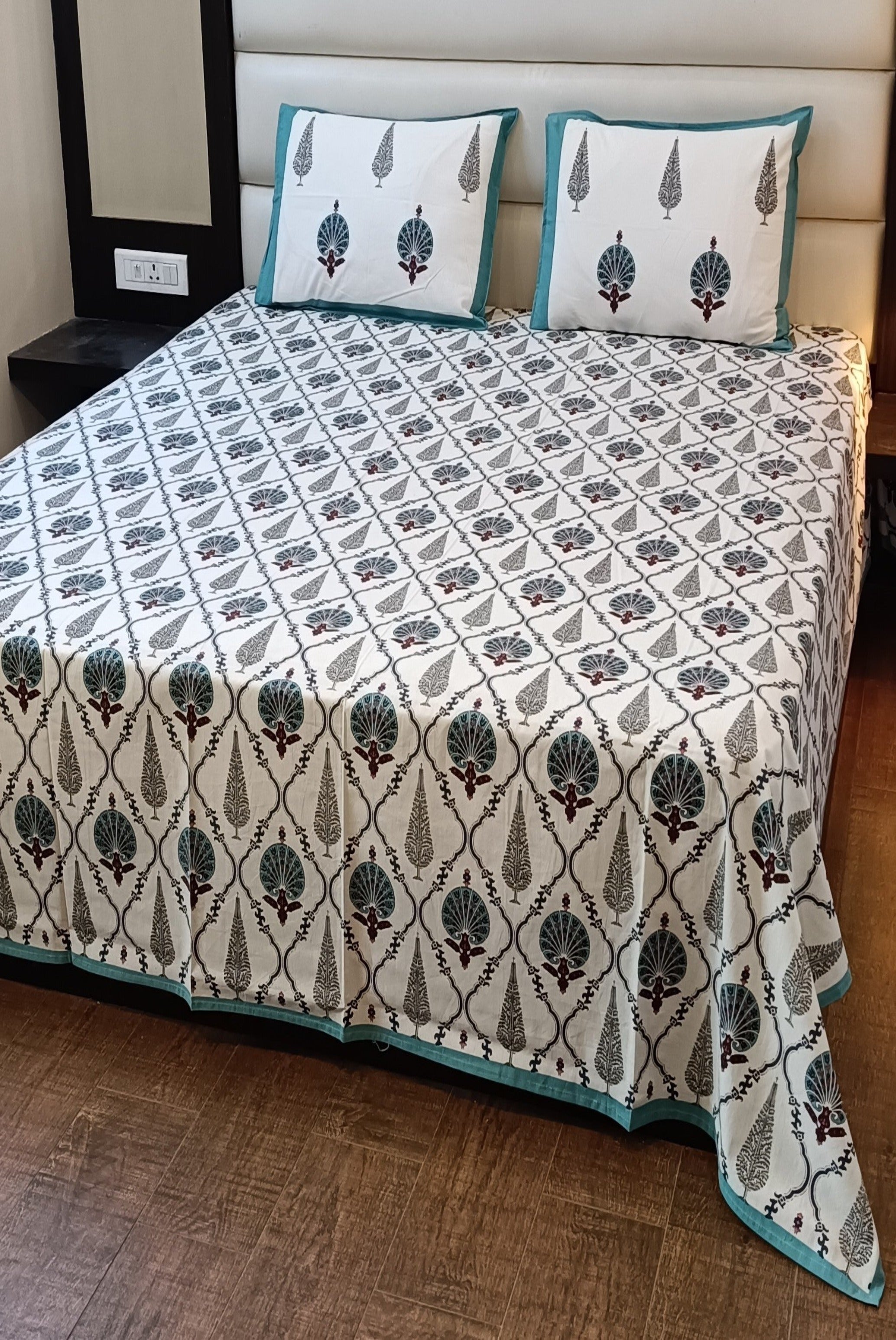 Pine tree & Mehak Block