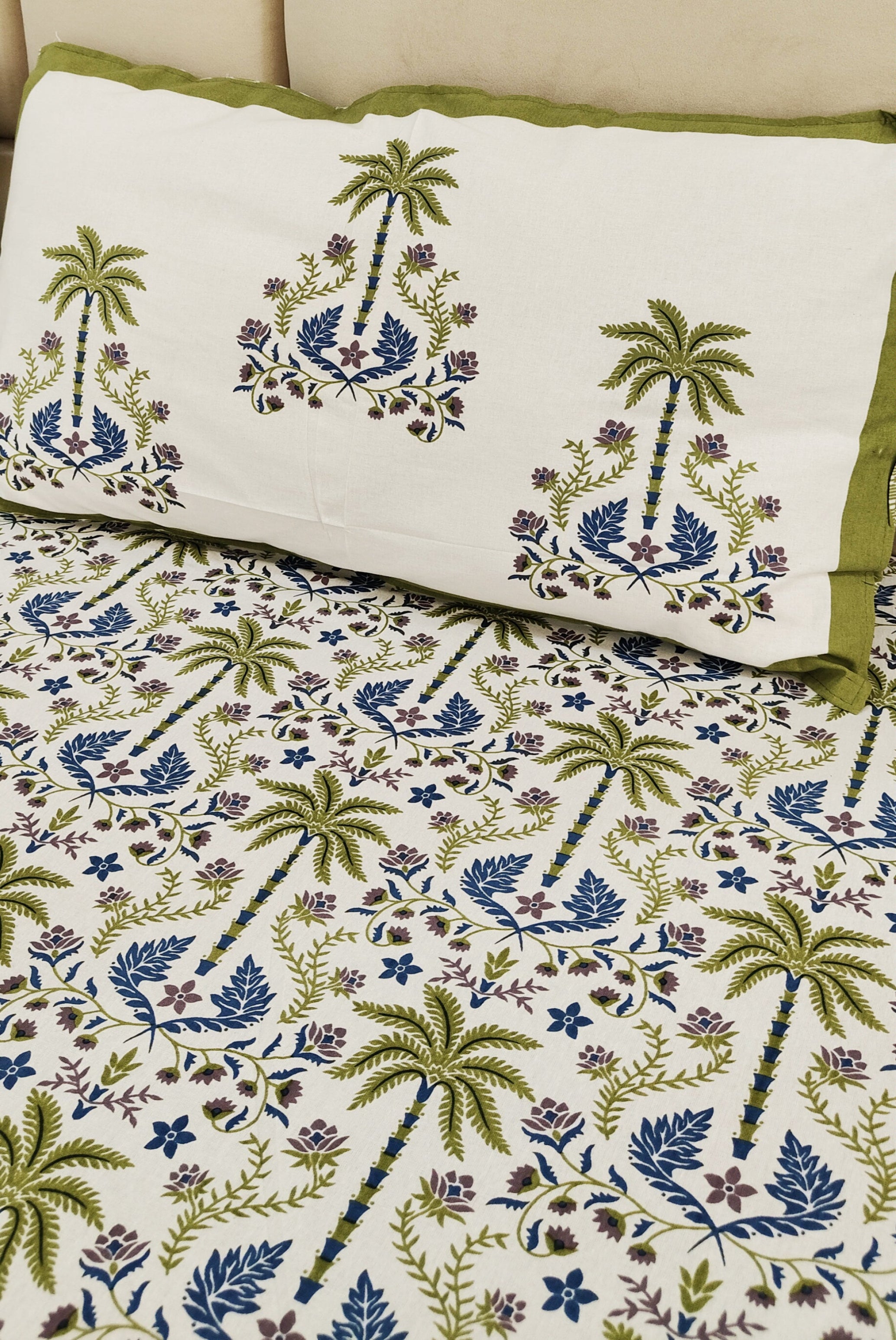 Palm treen & floral blush