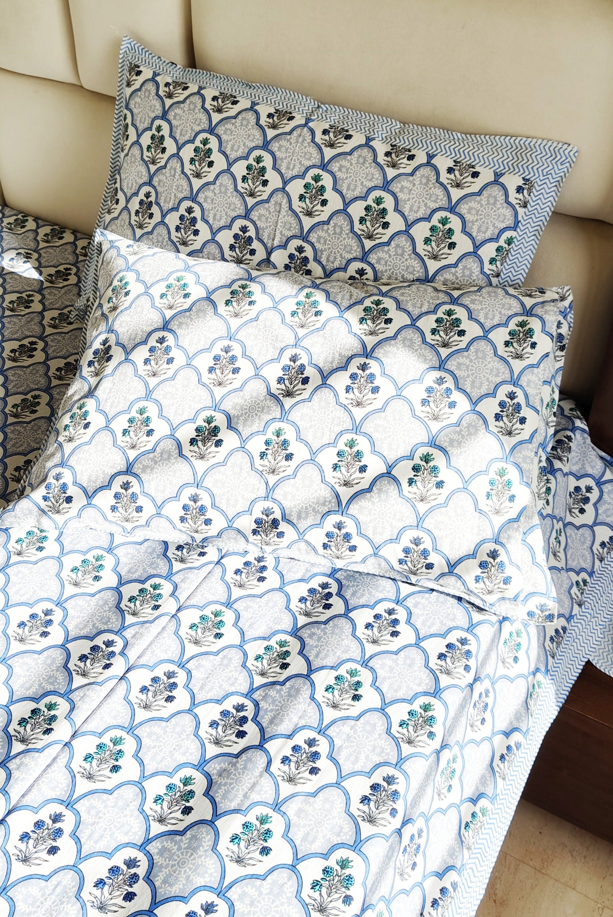Blue mughal